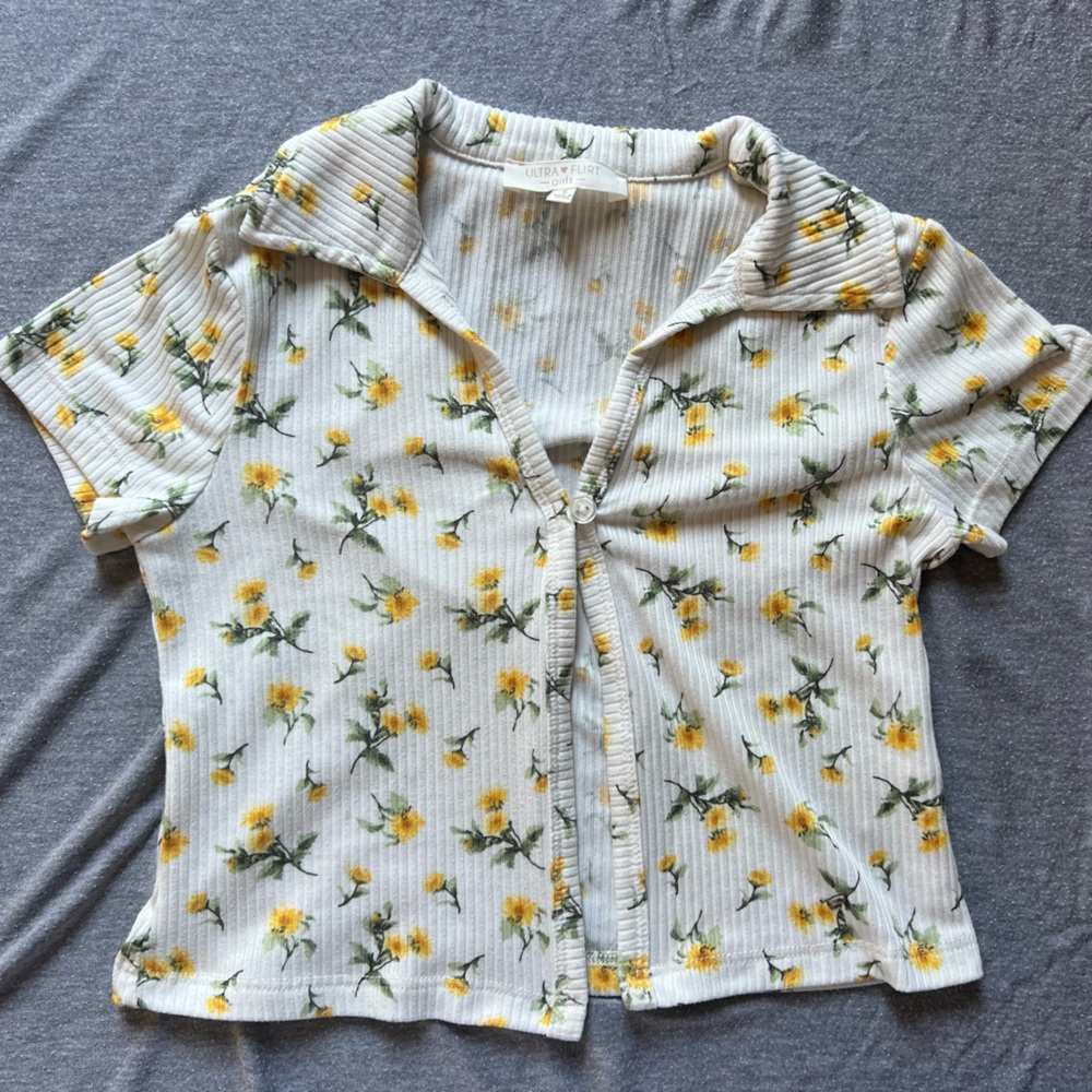 Cardigan Set - Picture 3 of 9
